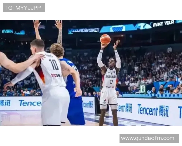 丹尼斯施罗德在NBA赛场上的崛起与挑战之路探讨