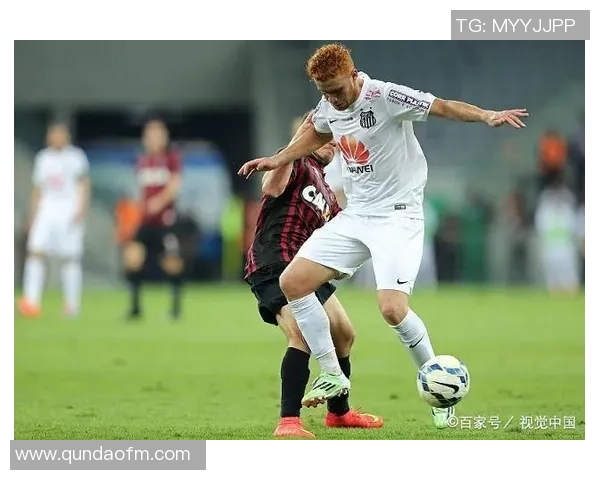 帕桑度与塞阿拉的激烈对决揭示足球战术与团队合作的重要性 帕桑度与塞阿拉的激烈对决揭示足球战术与团队合作的重要性